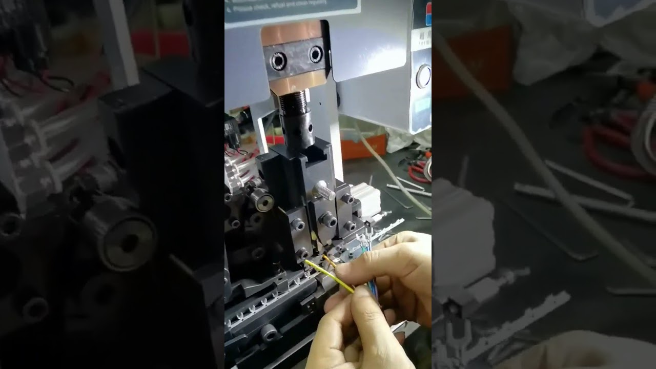 เครื่องปอกสายไฟและกดขั้วต่ออัตโนมัติ #factory #machine #cablewirestrippingmachine
