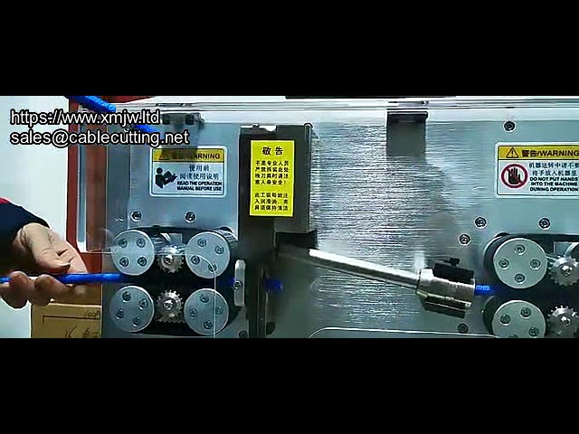 เครื่องตัดและปอกสายไฟอัตโนมัติสำหรับสายเคเบิล 70mm² แบบเปลือกสี่เหลี่ยม