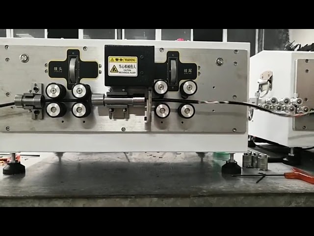 เครื่องตัดและปอกสายไฟซิลิโคนอัตโนมัติ 25mm² รุ่น110V/220V สำหรับสายยาง