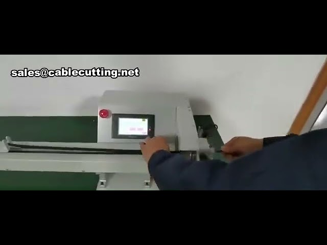 เครื่องพันเทปสายไฟพร้อมระบบดึงสาย (Traction Device) สำหรับอุตสาหกรรม