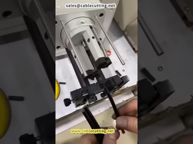 เครื่องตัดและปอกสายโคแอ็กซ์แบบหมุน | Rotary Coaxial Cable Stripping Machine