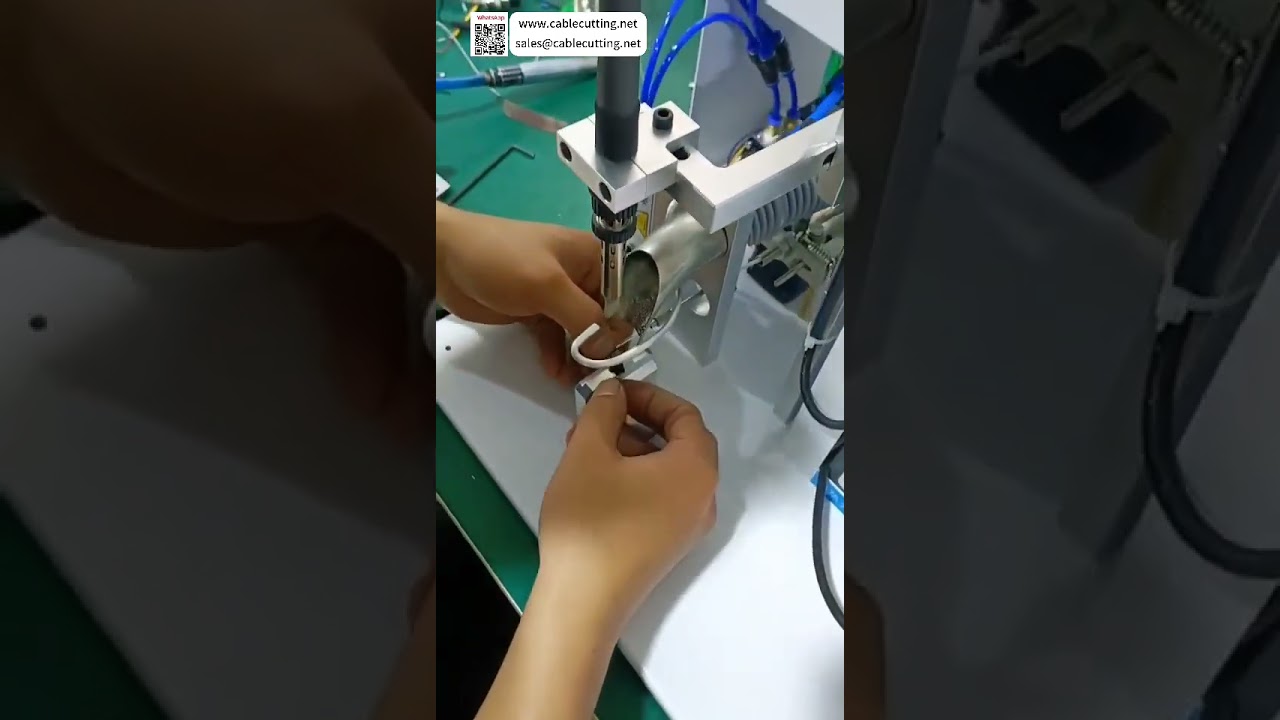 เครื่องบัดกรีลวดกึ่งอัตโนมัติ ฐานจับเปลี่ยนได้ สำหรับบัดกรีหลายรุ่น