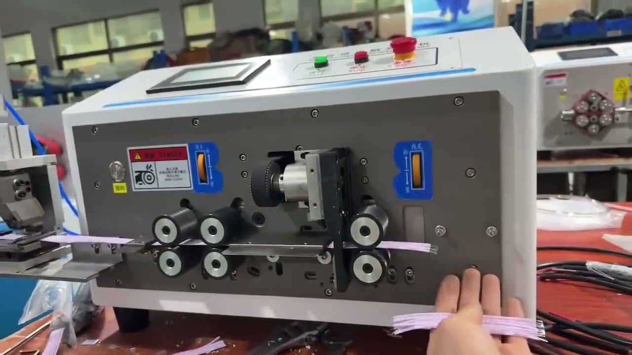 เครื่องปอกสายไฟอัตโนมัติ 6 ล้อ ตัดและแยกชุดสายรัดสายไฟจริง ฟังก์ชันครบ