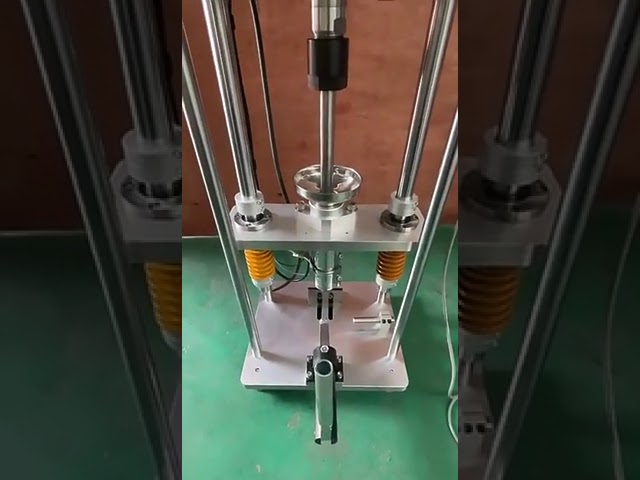 เครื่องฉีดพลาสติกแนวตั้งขนาดเล็ก สำหรับผลิตหัวชาร์จและสายไฟ | Mini Vertical Injection Molding Machine