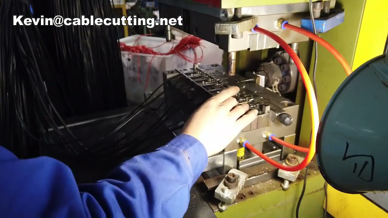 สายไฟมุมฉาก 90° C13 C14 C15 สำหรับเครื่องจักรอุตสาหกรรม | สายพาวเวอร์คอร์ดคุณภาพสูง