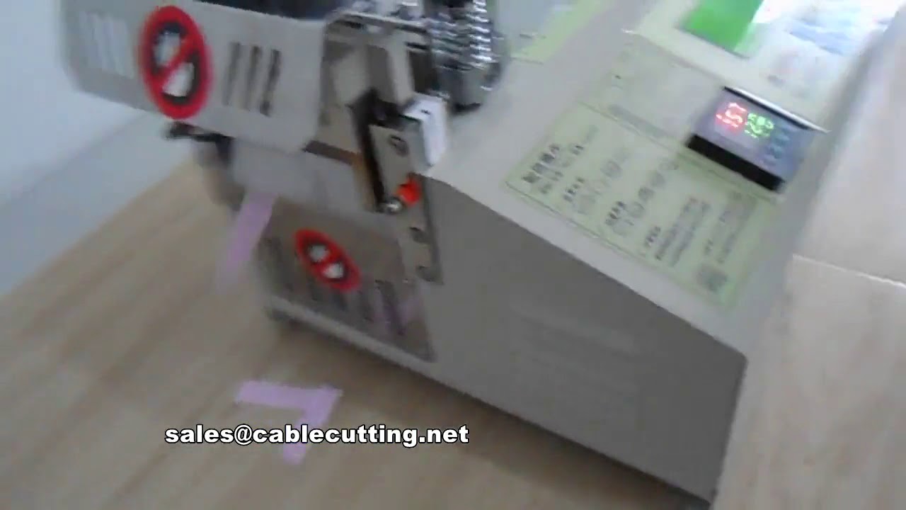 เครื่องตัดริบบิ้นโพลีเอสเตอร์บาง แบบมีดร้อน-เย็น อัตโนมัติ Precision Cutting Machine