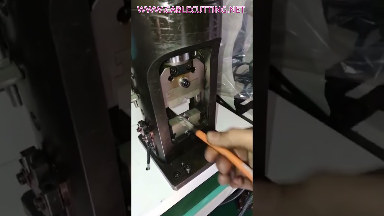 เครื่องอัดหัวสายเคเบิลประสิทธิภาพสูง สำหรับงานผลิตที่แม่นยำ