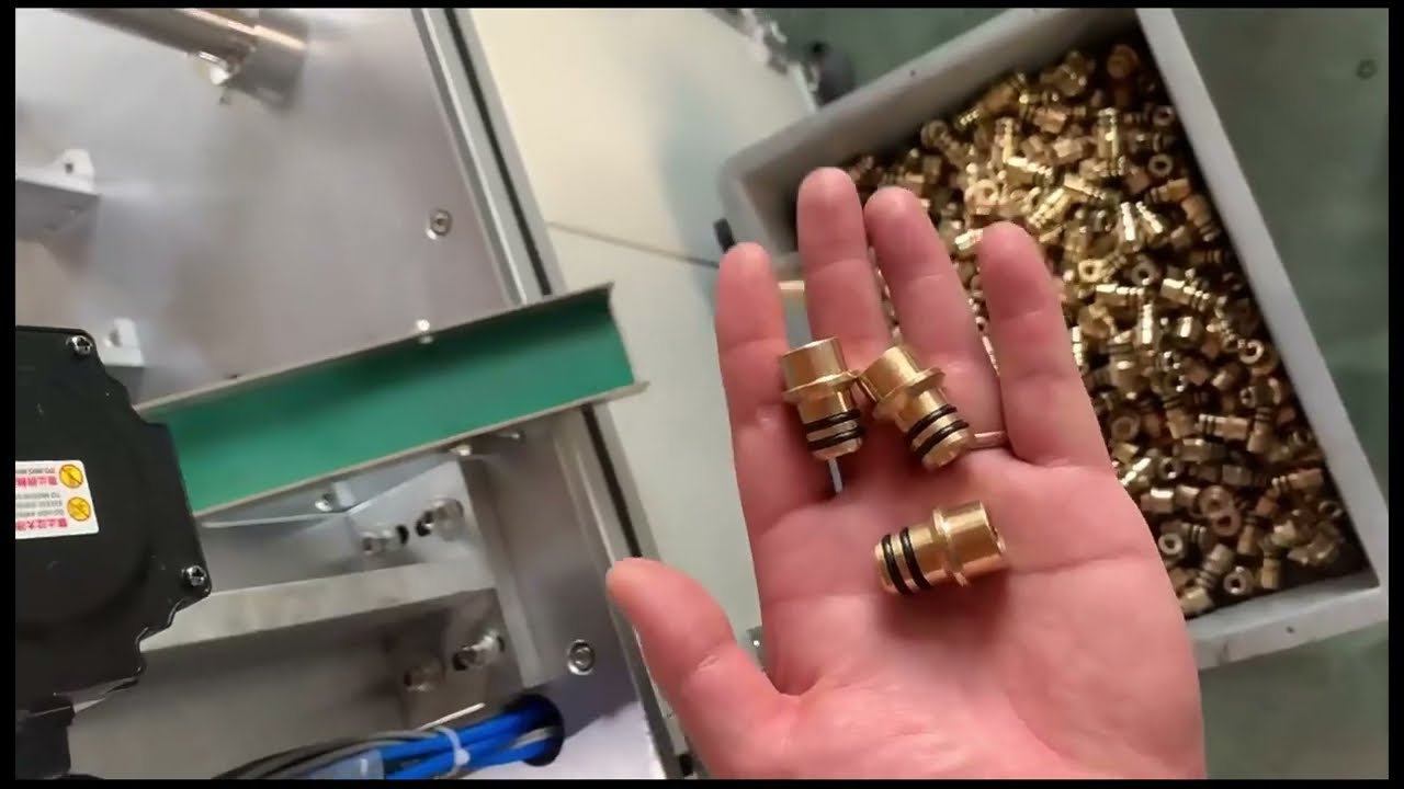 เครื่องจักรอัตโนมัติสำหรับผลิตแหวนยางซิลิโคน O-Ring ในสายการผลิตอุตสาหกรรม