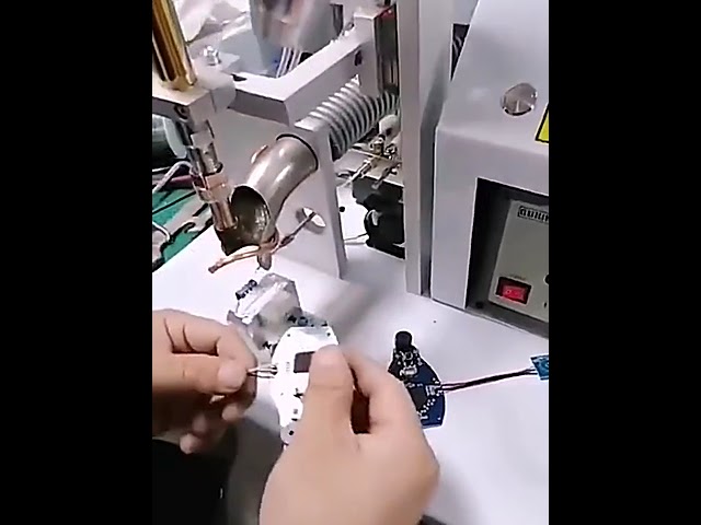 ระบบบัดกรีอัตโนมัติประสิทธิภาพสูง | เครื่องบัดกรี PCB และสายไฟอัตโนมัติ