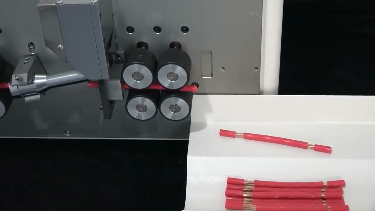 เครื่องปอกและตัดสายไฟอัตโนมัติ 8 ล้อ จอสัมผัส สำหรับสายเดี่ยว 2.5-25mm² และ 4-35mm²