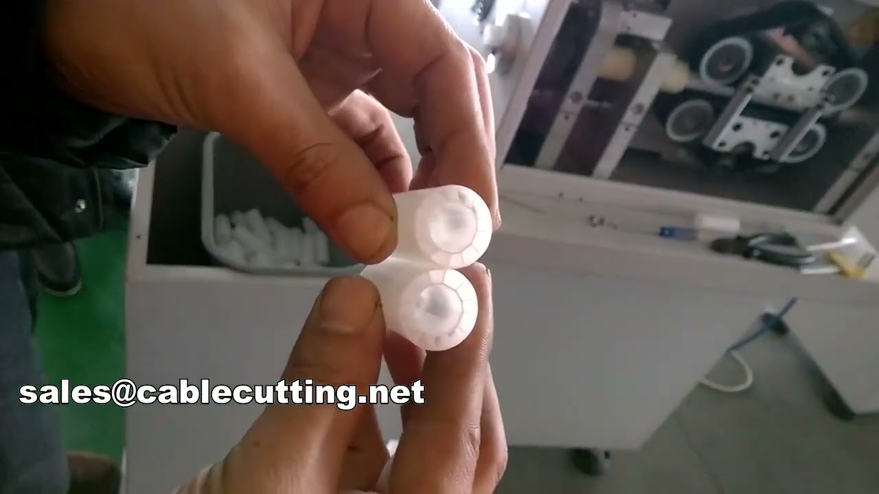 เครื่องตัดท่อลูกฟูกความแม่นยำสูงสำหรับงานสายไฟอัตโนมัติ