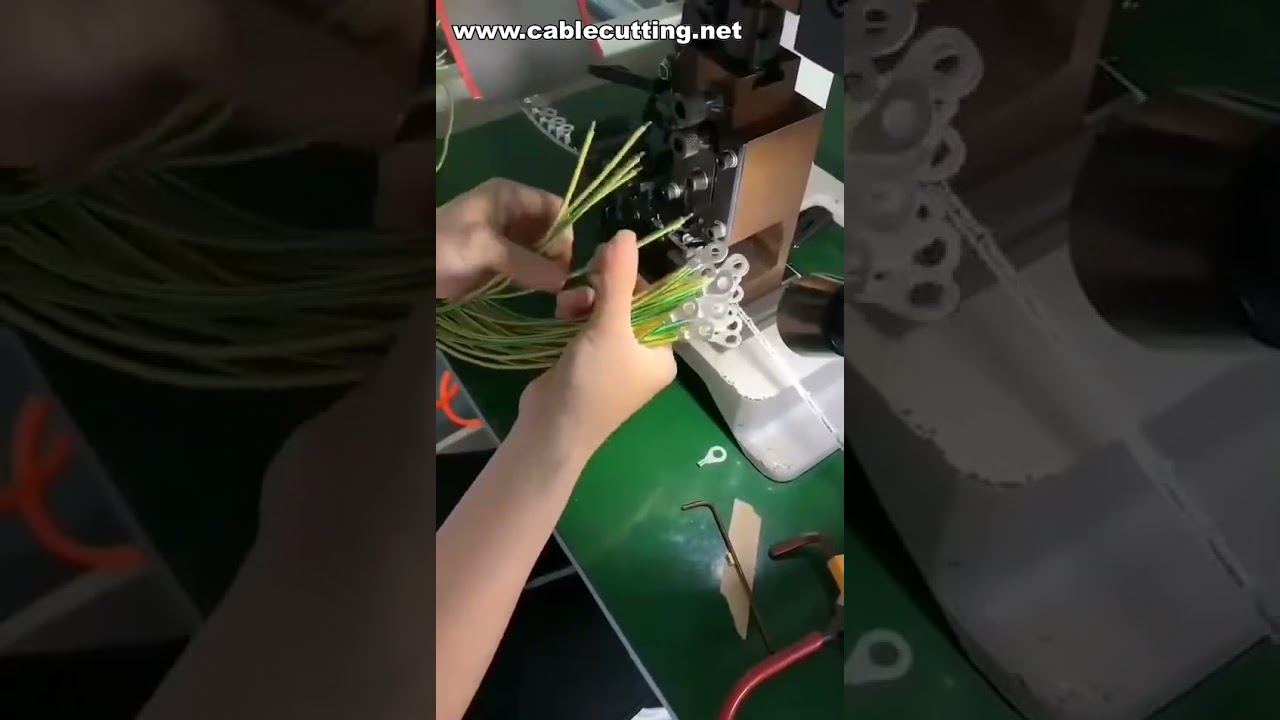 เครื่อง Crimp สายไฟต่อเนื่อง Power Supply แบบไม่ลื่น พร้อมขั้วต่อเทอร์มินัล | อุปกรณ์โรงงาน