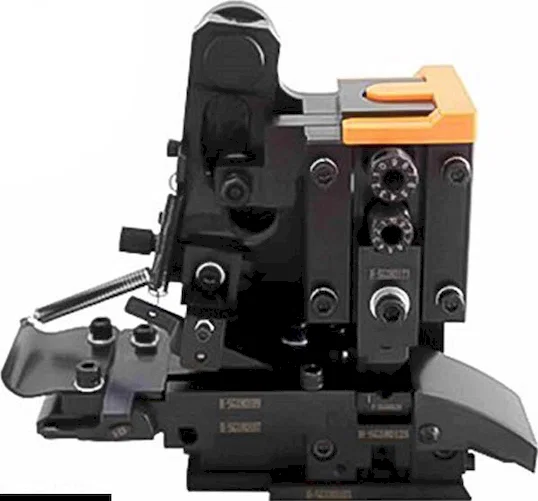 แม่พิมพ์แนวนอนความแม่นยำสูง OTP, เครื่องระดับมืออาชีพ